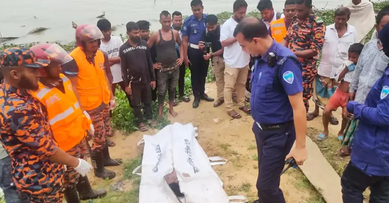 মরদেহ উদ্ধার করেছে ফায়ার সার্ভিস